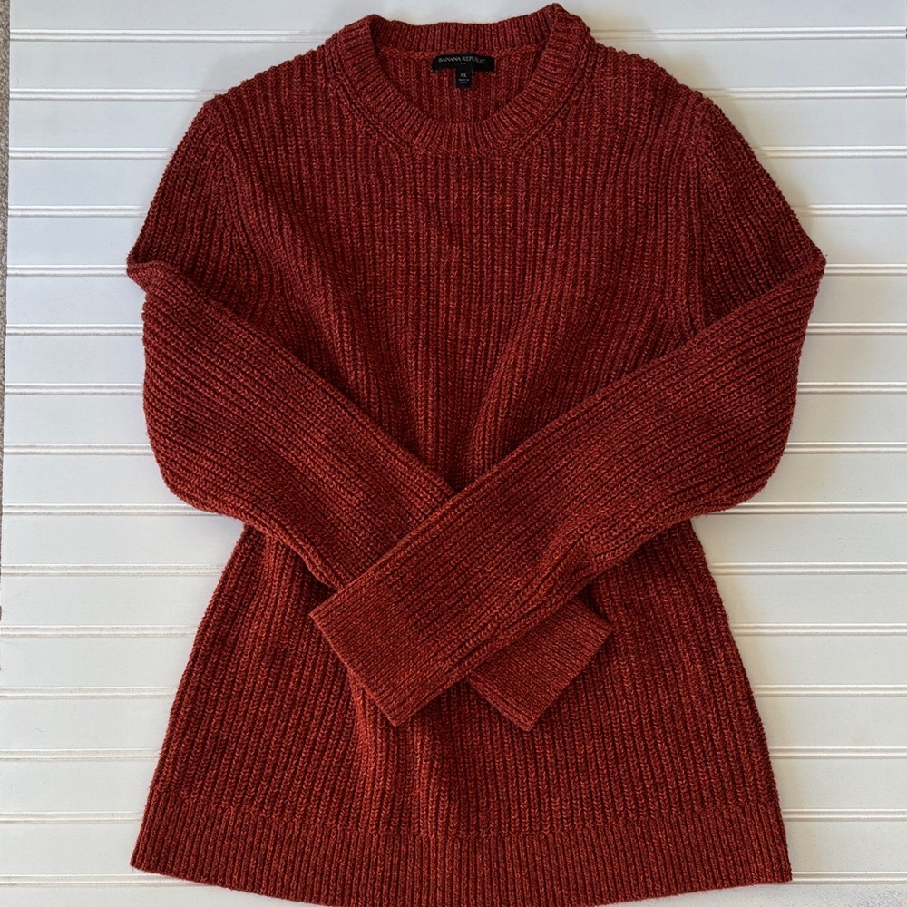 Banana Republic Rust Crew Neck Sweater